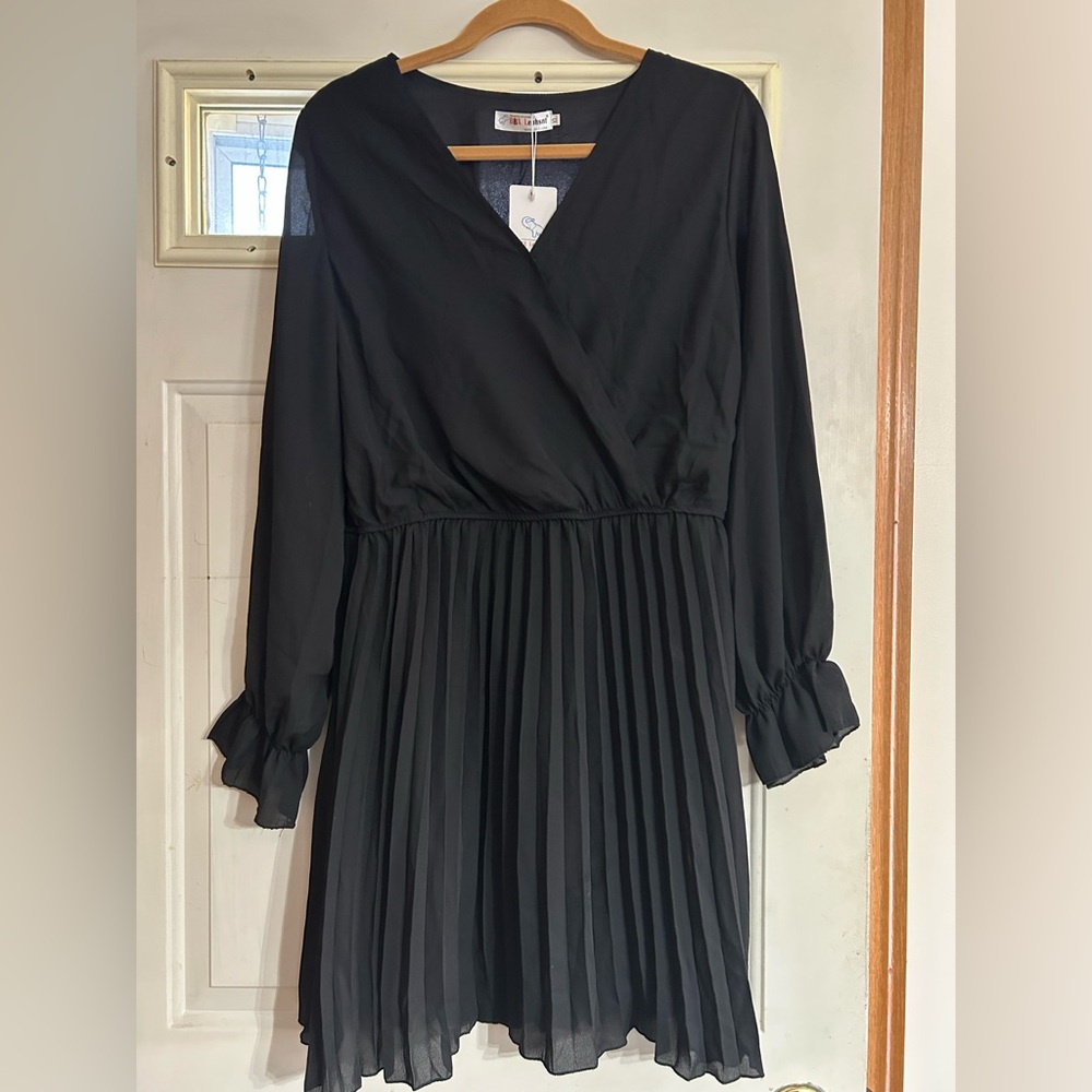 XL Women’s Dress Long Puff Sleeve V Neck Pleated Ruffle Flowy Mini Dress